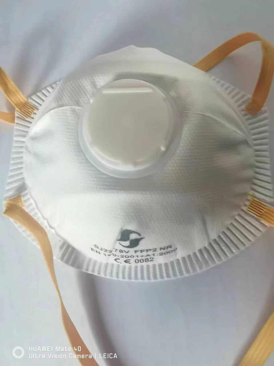 Valved respirator