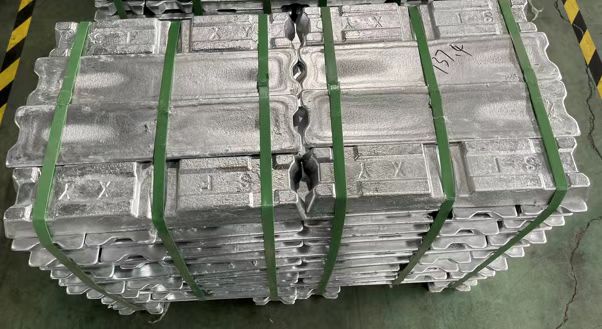 Bundled zinc ingots